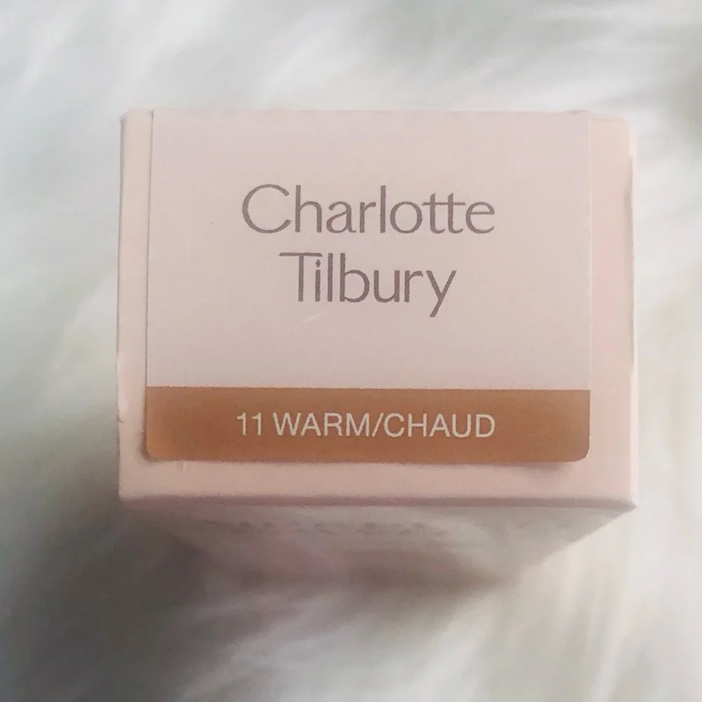 Charlotte Tilbury Airbrush Flawless Foundation 11 Warm/Chaud.